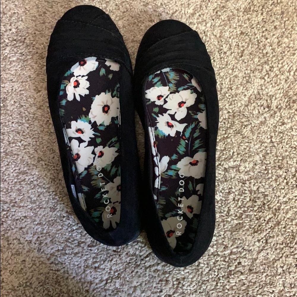 Black flats